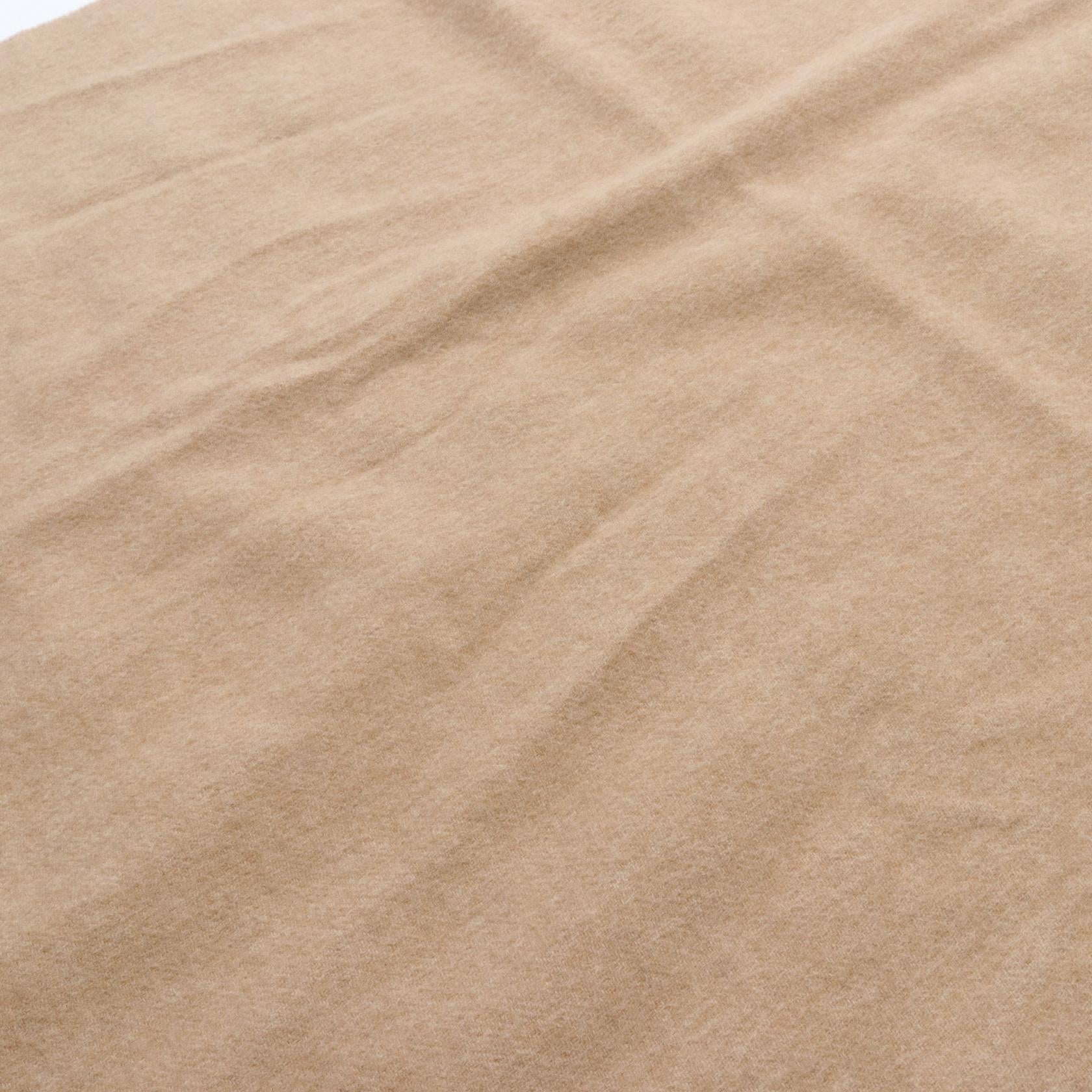 Johnstons Cashmere Natural Undyed Stole