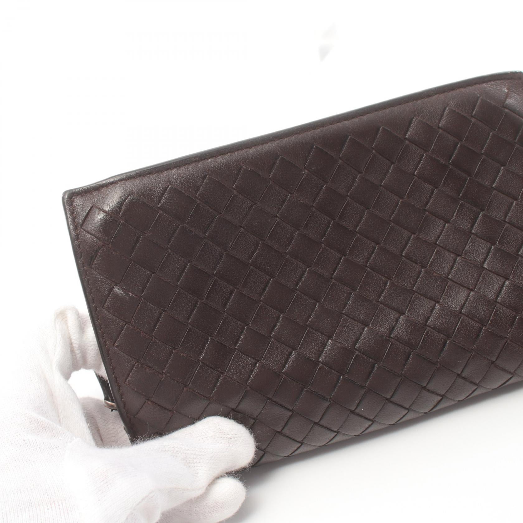 Bottega Veneta Intrecciato Long Wallet  Leather Short Wallet in Very Good Condition