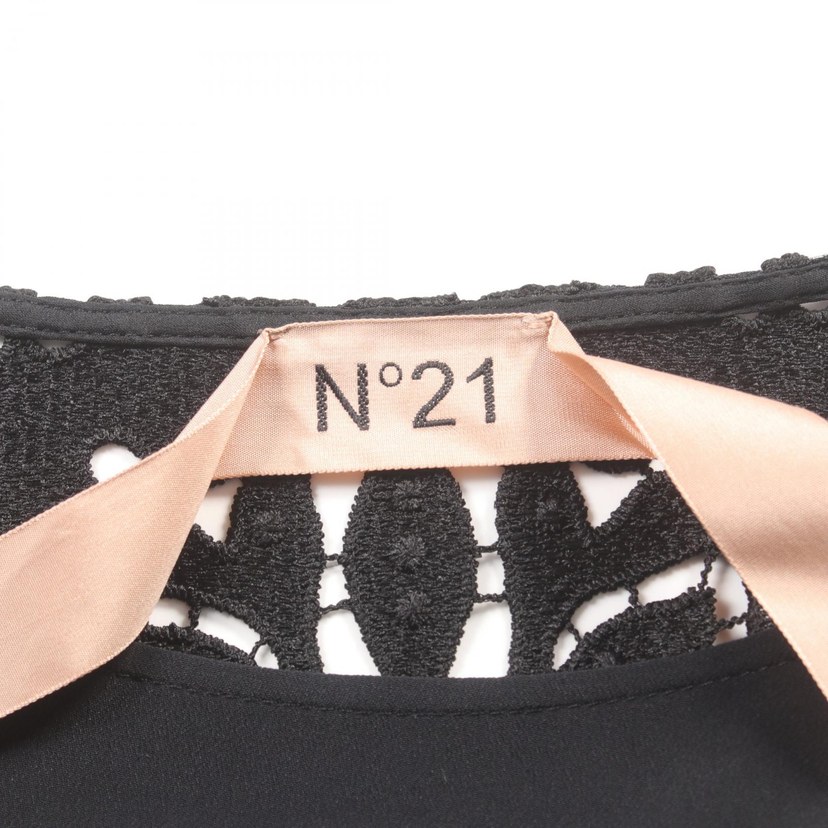 N°21 Silk Top Black for Women