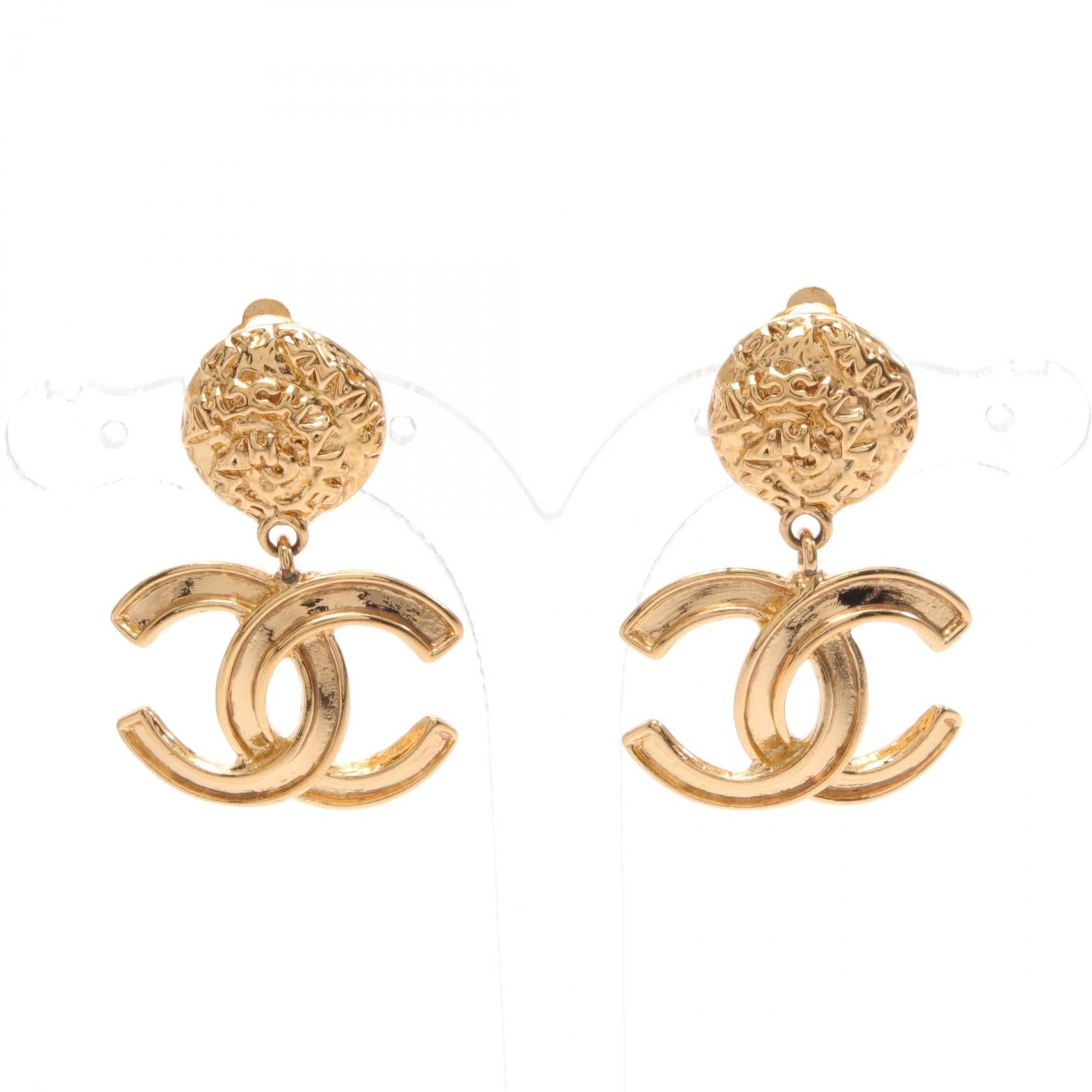 Chanel Coco Mark Earrings Gold 95A