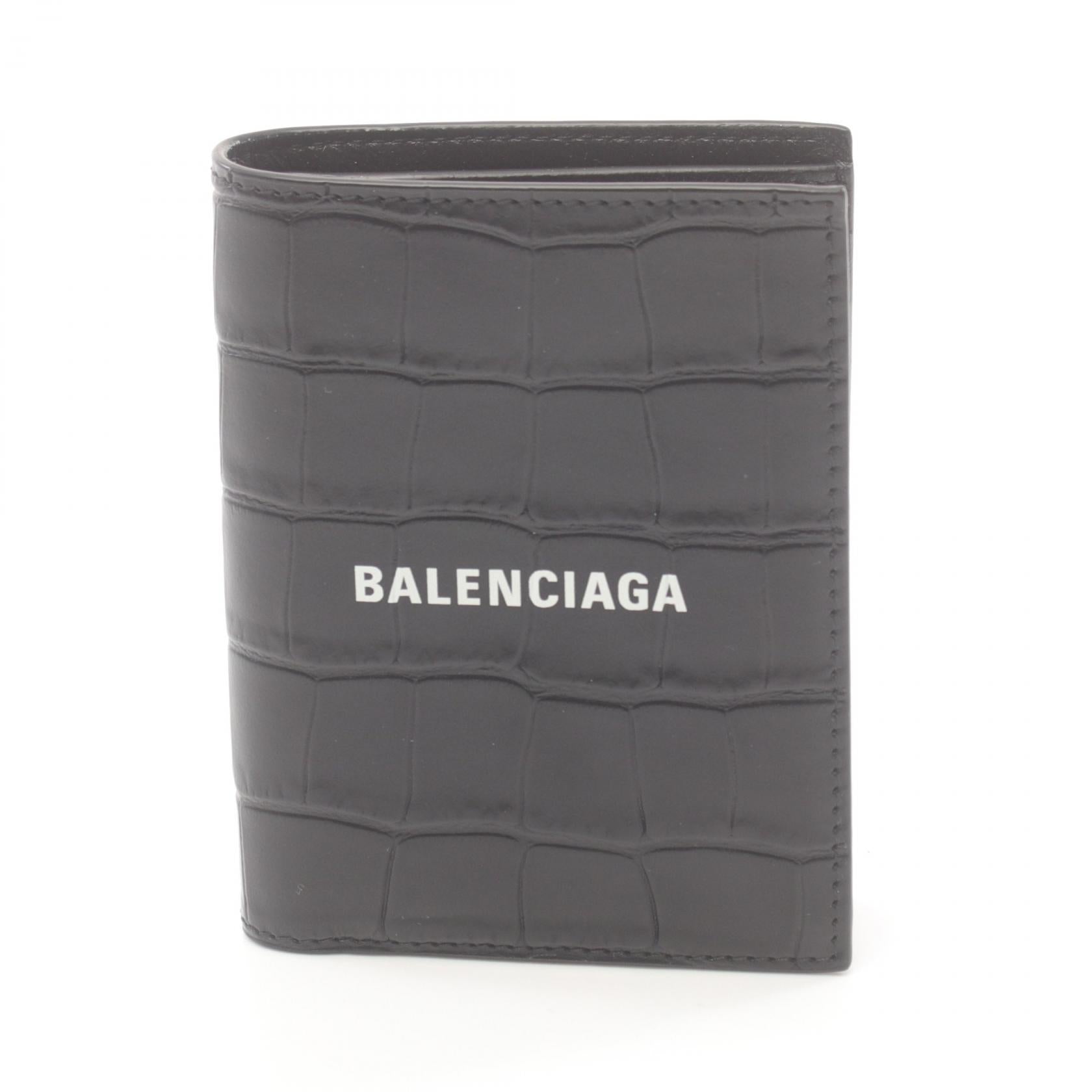 Balenciaga Logo Vertical Bifold Wallet  Leather Short Wallet 681579 in Great Condition