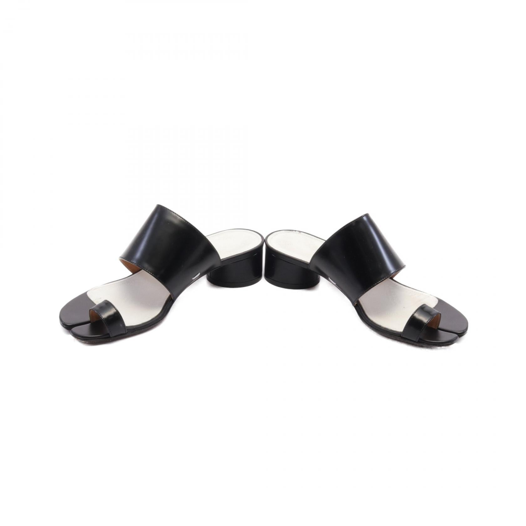 Maison Margiela Tabi Leather Sandals