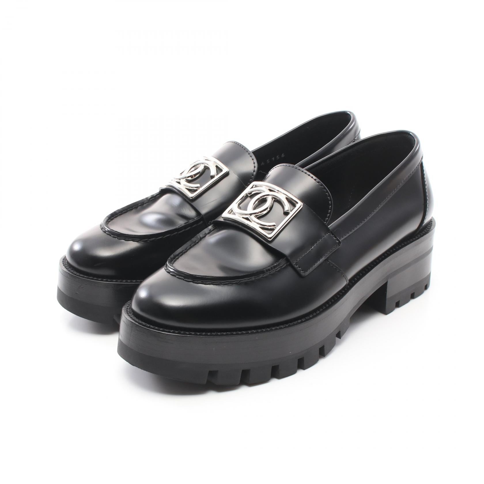 Chanel Leather Loafers Black G45156