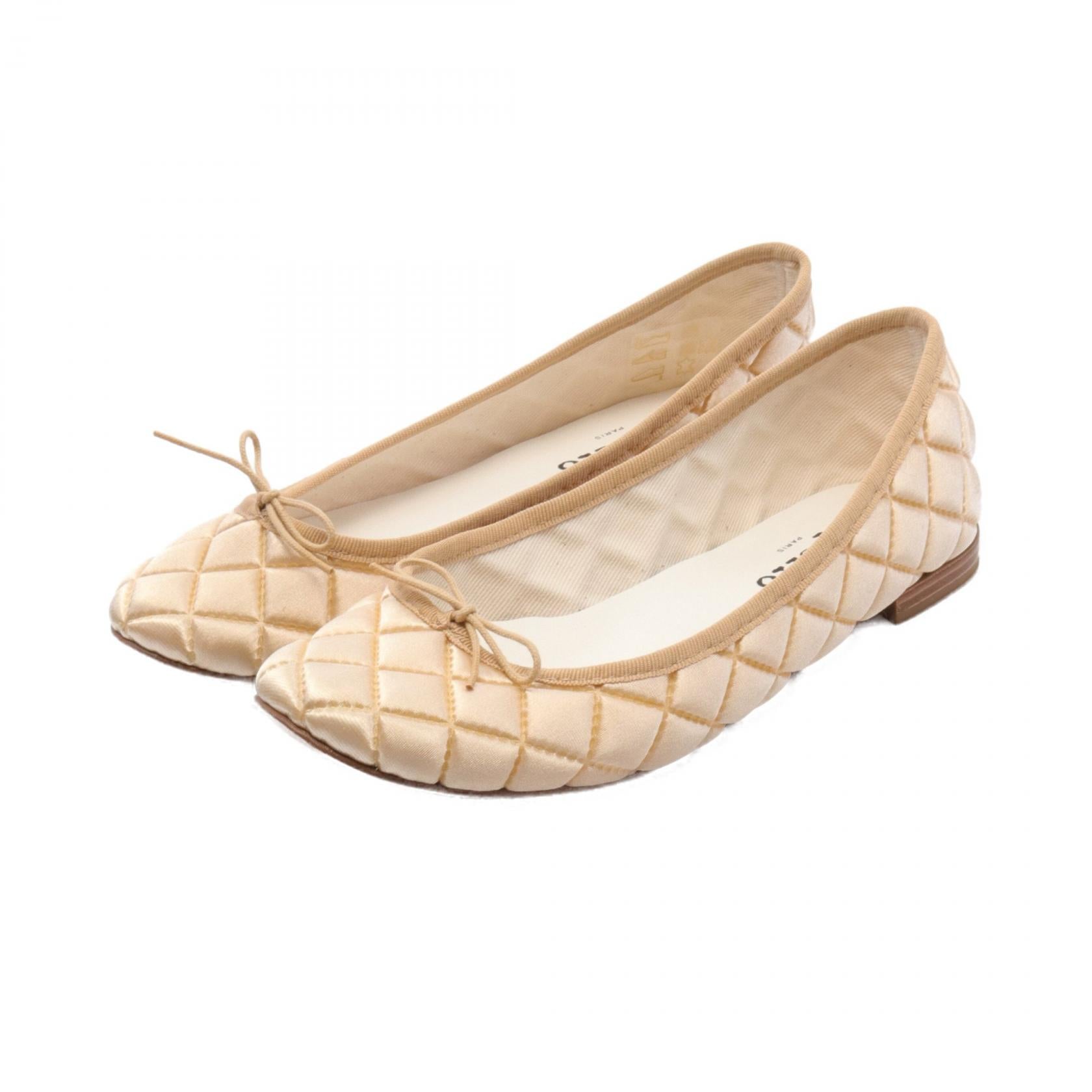 Repetto Quilted Fabric Pumps Gold