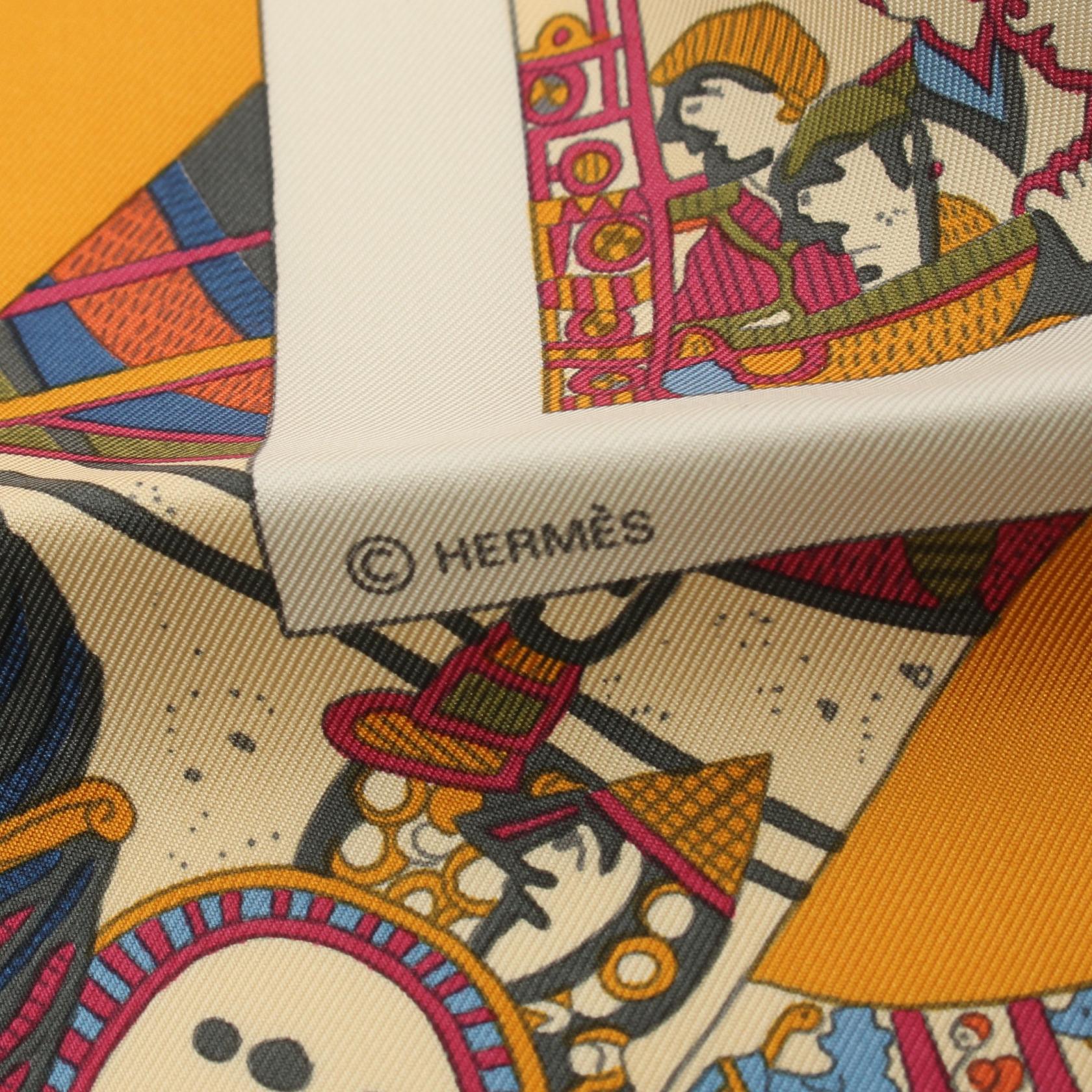 Hermes Carre 90 A la Gloire de Guillaume Scarf Cotton Scarf in Very Good Condition