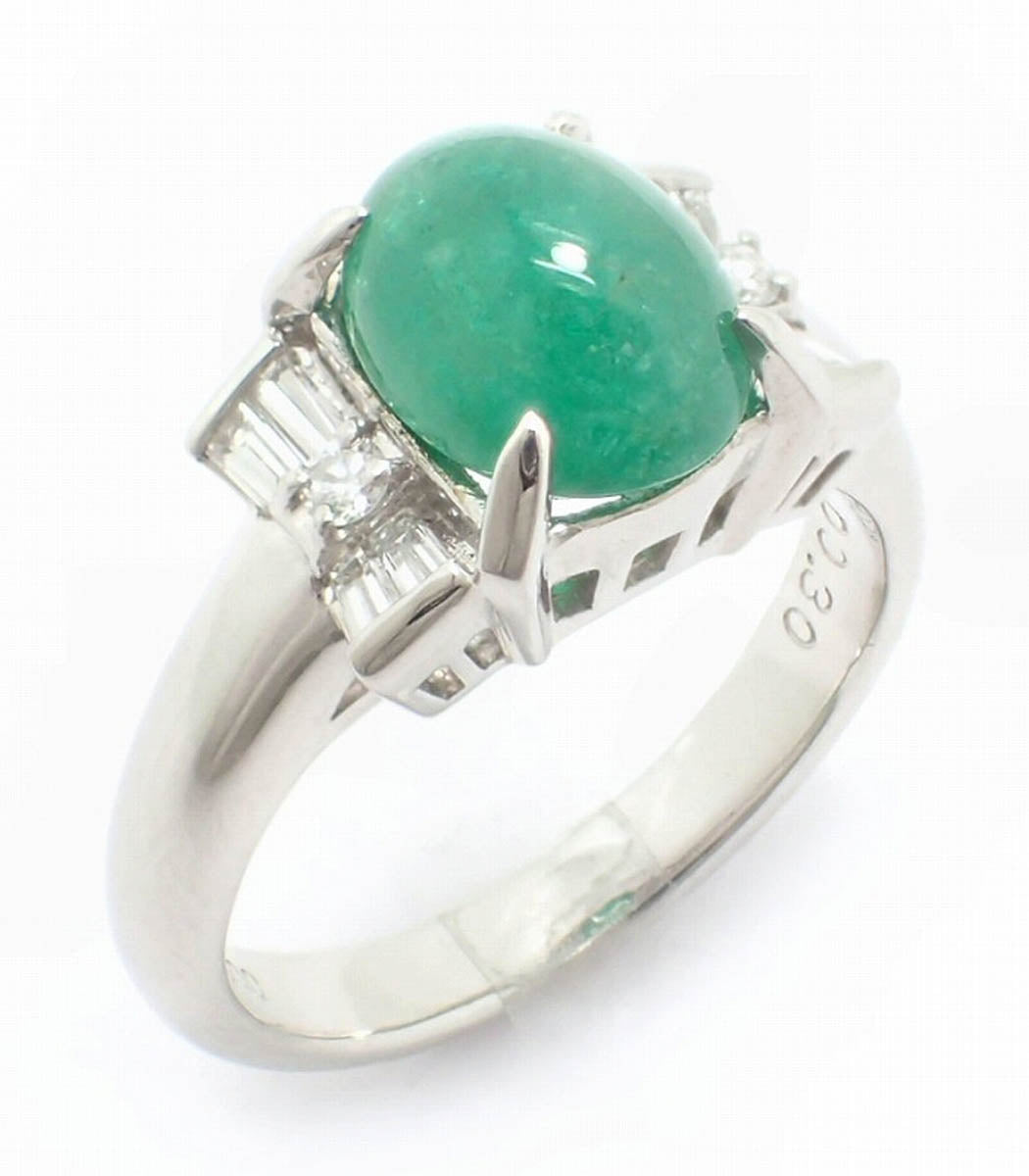 Pt900 Platinum Emerald Diamond Ring