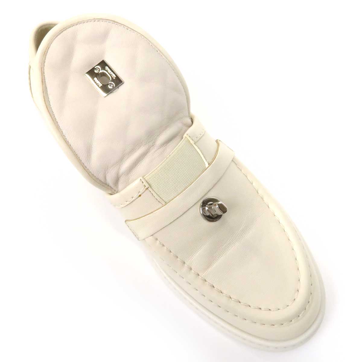 Chanel Ivory Loafers G36646