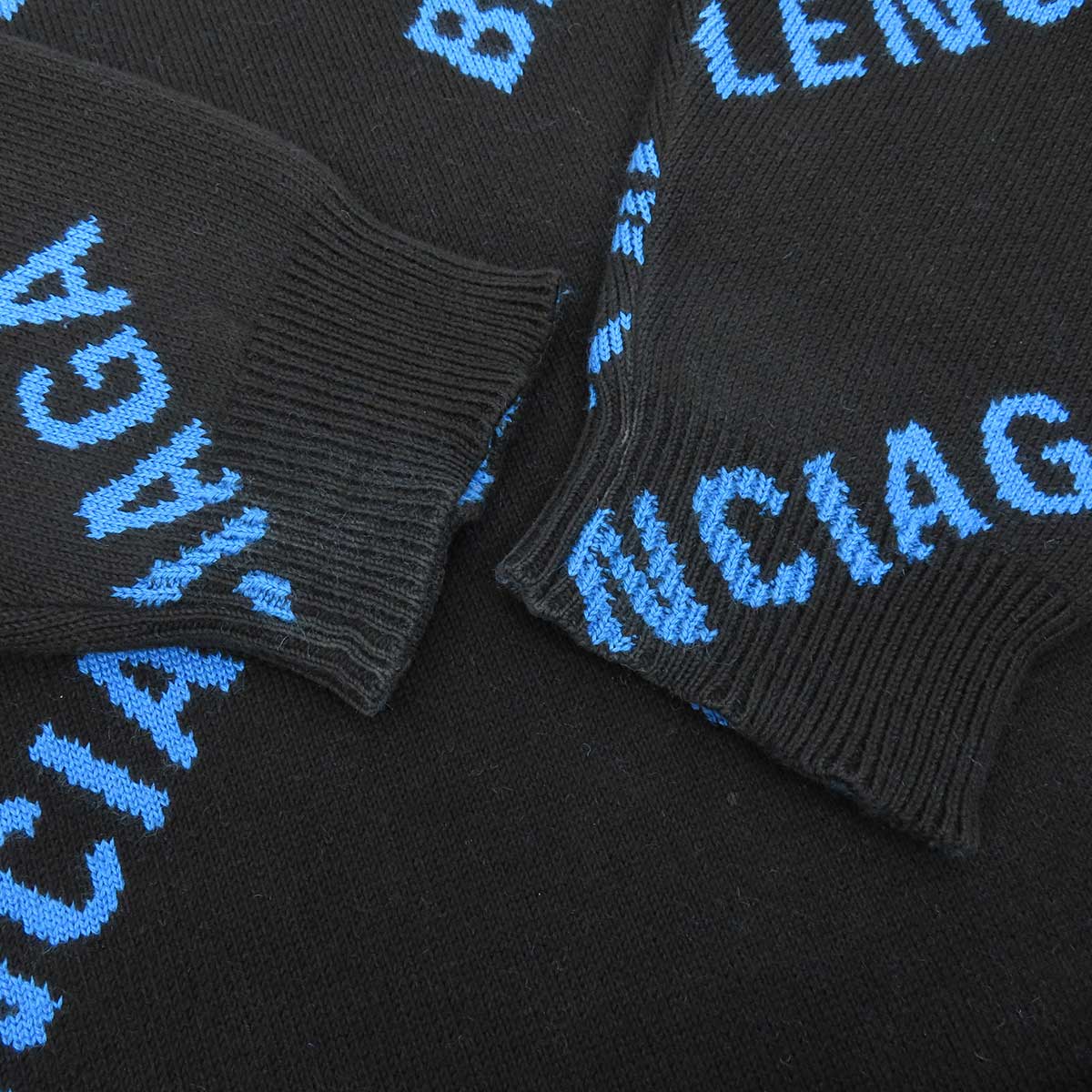 Balenciaga Logo Knit Sweater 625970