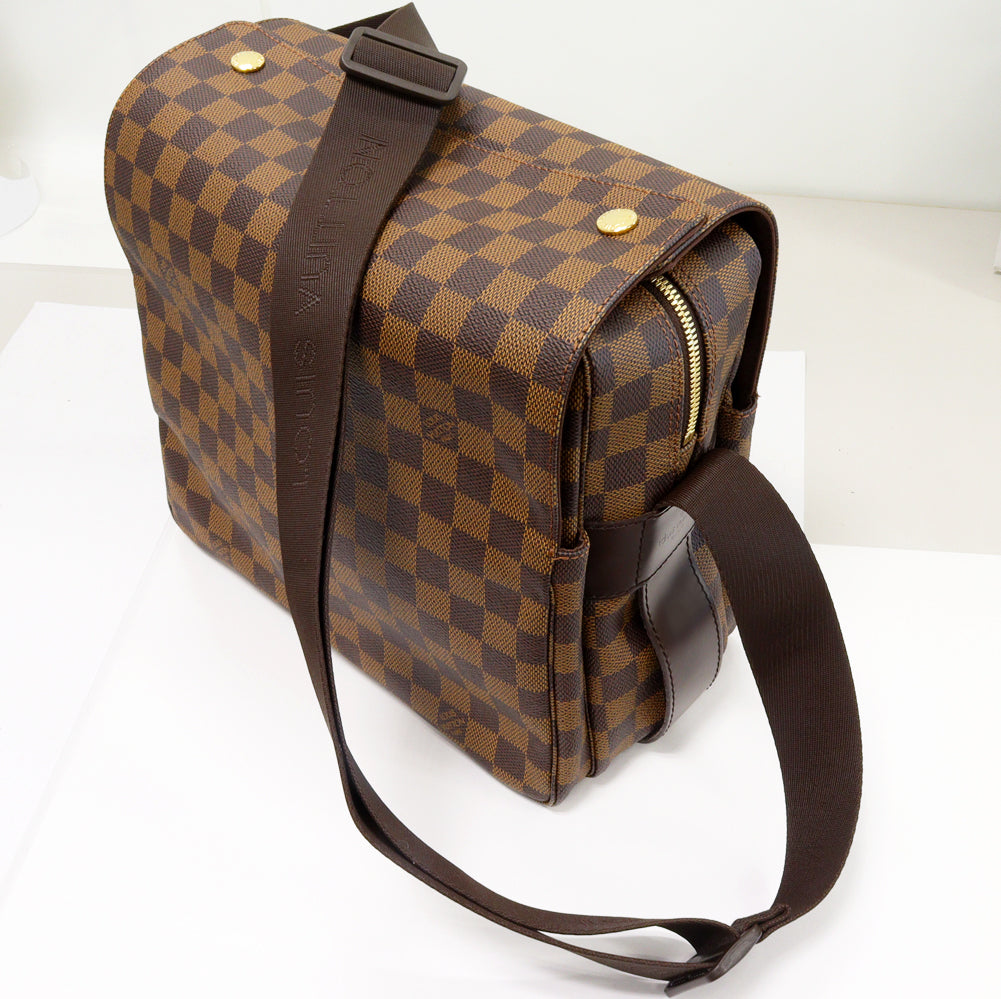 Louis Vuitton Damier Canvas Messenger Shoulder Bag N45255 in Pristine Condition