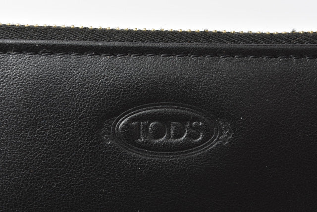 Tod's Soft Leather Clutch Bag Black in Pristine Condition