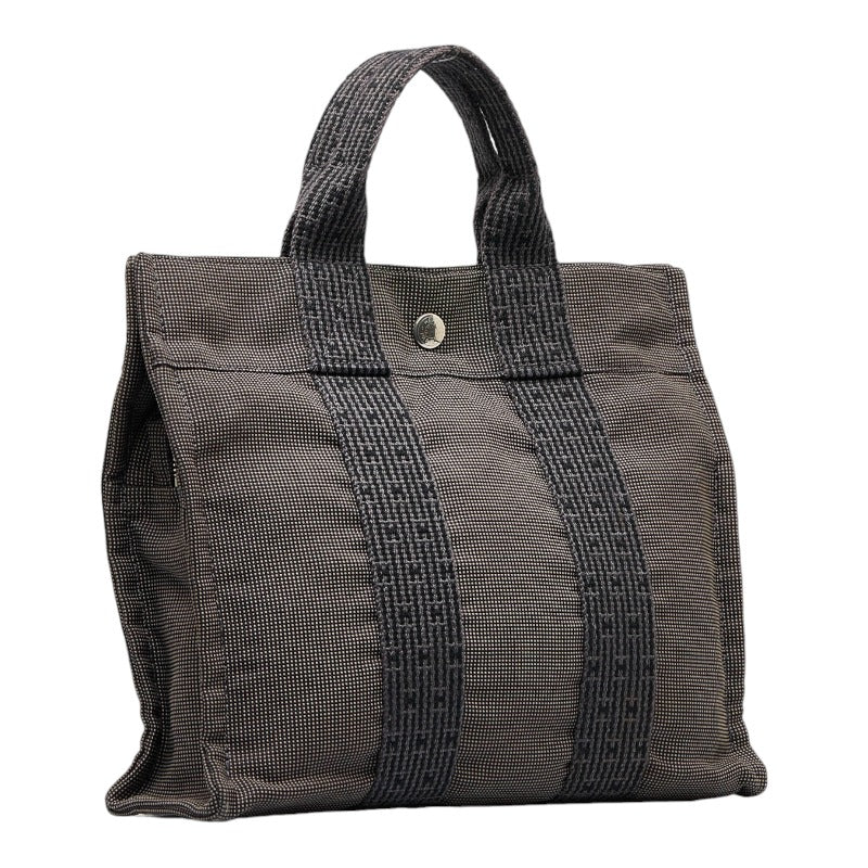 Her Line Tote PM