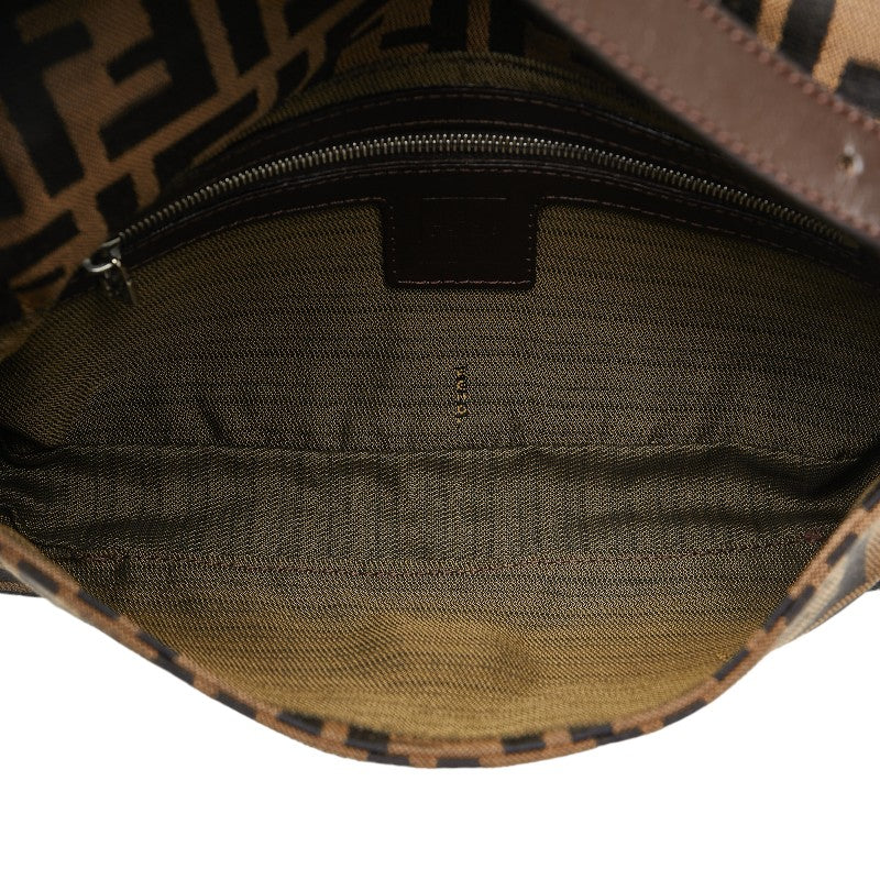 Fendi Canvas Leather Mamma Bucket Shoulder Bag in Very Good Condition