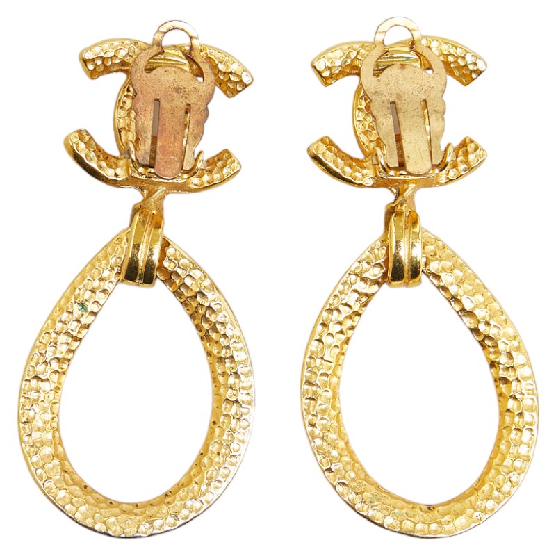 Chanel Coco Mark Swing Teardrop Motif Clip-on Earrings Gold Plated in Very Good Condition