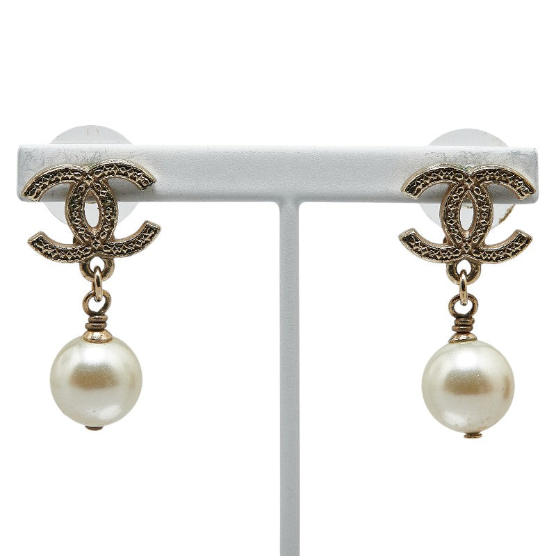 Chanel Vintage Coco Mark Pearl Earrings Gold Plated in Very Good Condition