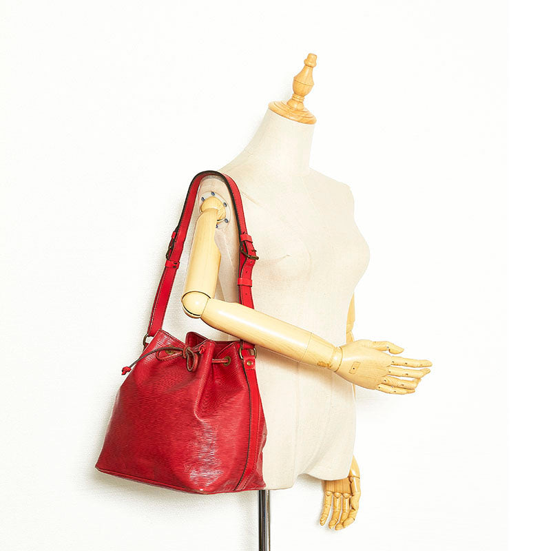 LOUIS VUITTON Louis Vuitton Petit Noe M44107 Epi Leather Red Gold Hardware  Drawstring Shoulder Bag Women's