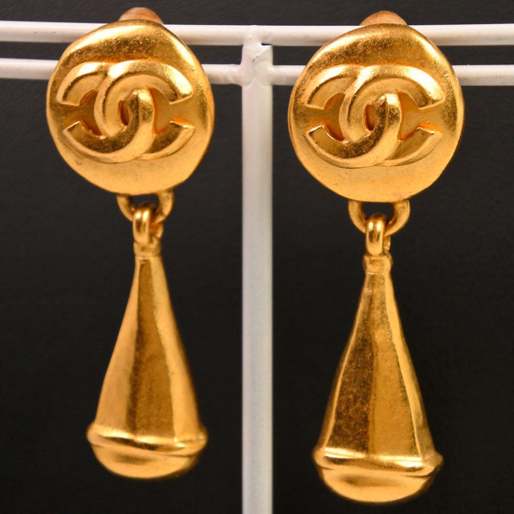 Chanel Gold Plated Earrings 96P