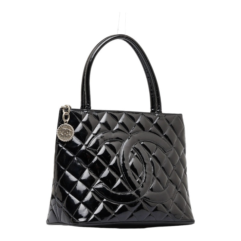 CC Patent Leather Medallion Tote – LuxUness