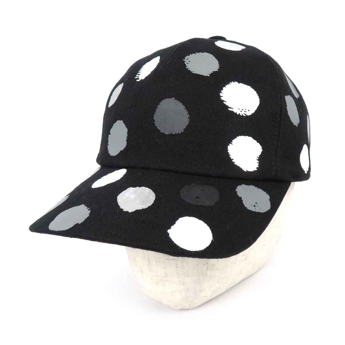 Louis Vuitton Monogram Cap M7063M