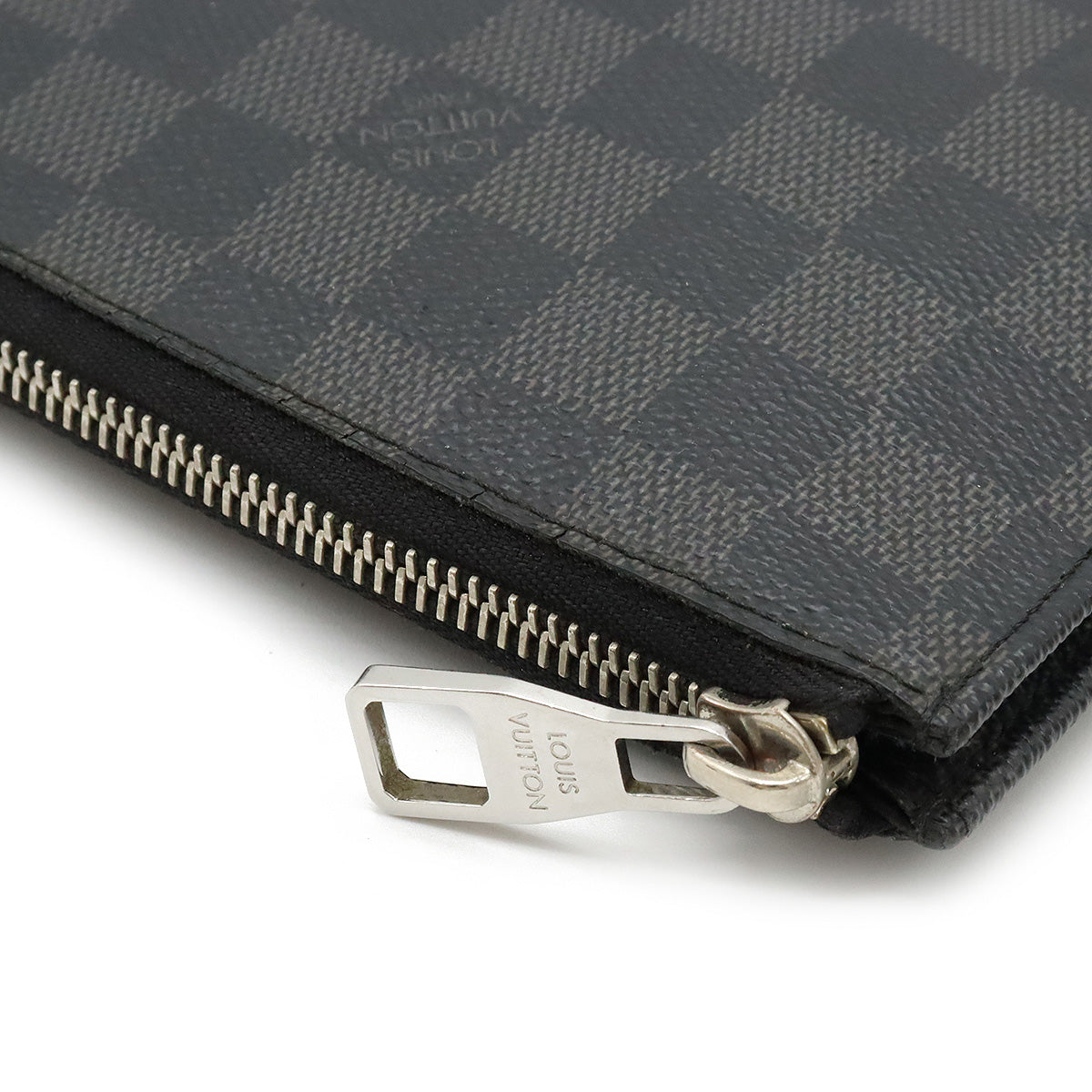 Louis Vuitton Damier Graphite Pochette Jour GM Clutch Bag N41501 in Good Condition