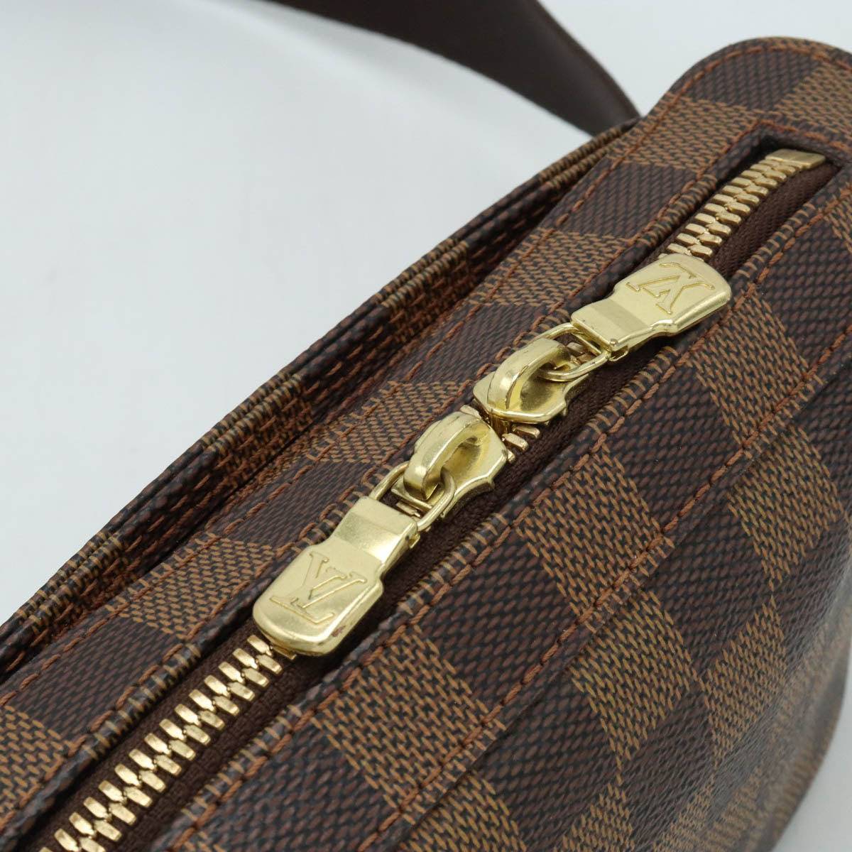 Louis Vuitton Damier Geronimos Body Bag N51994