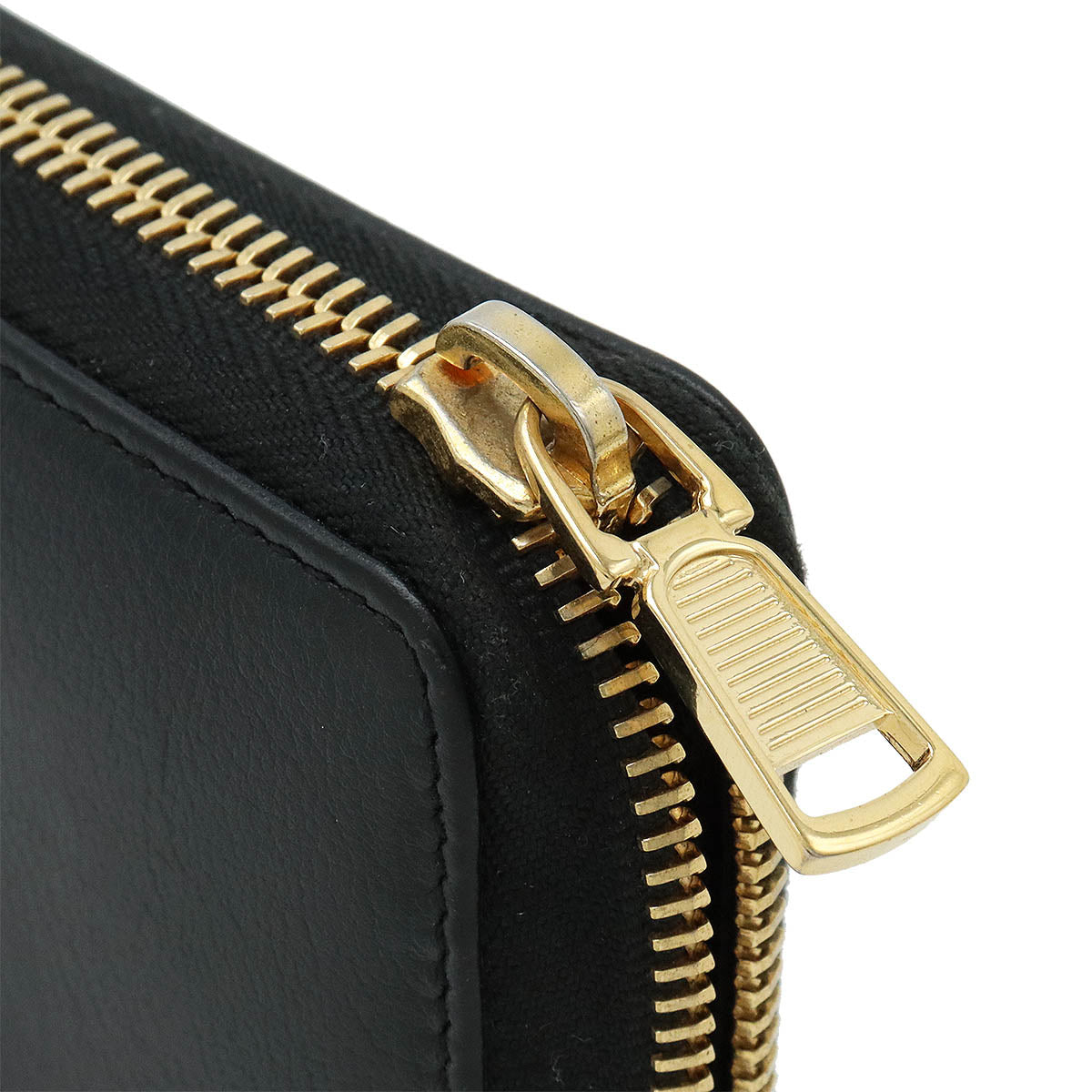 Yves Saint Laurent Leather Zip Wallet Black