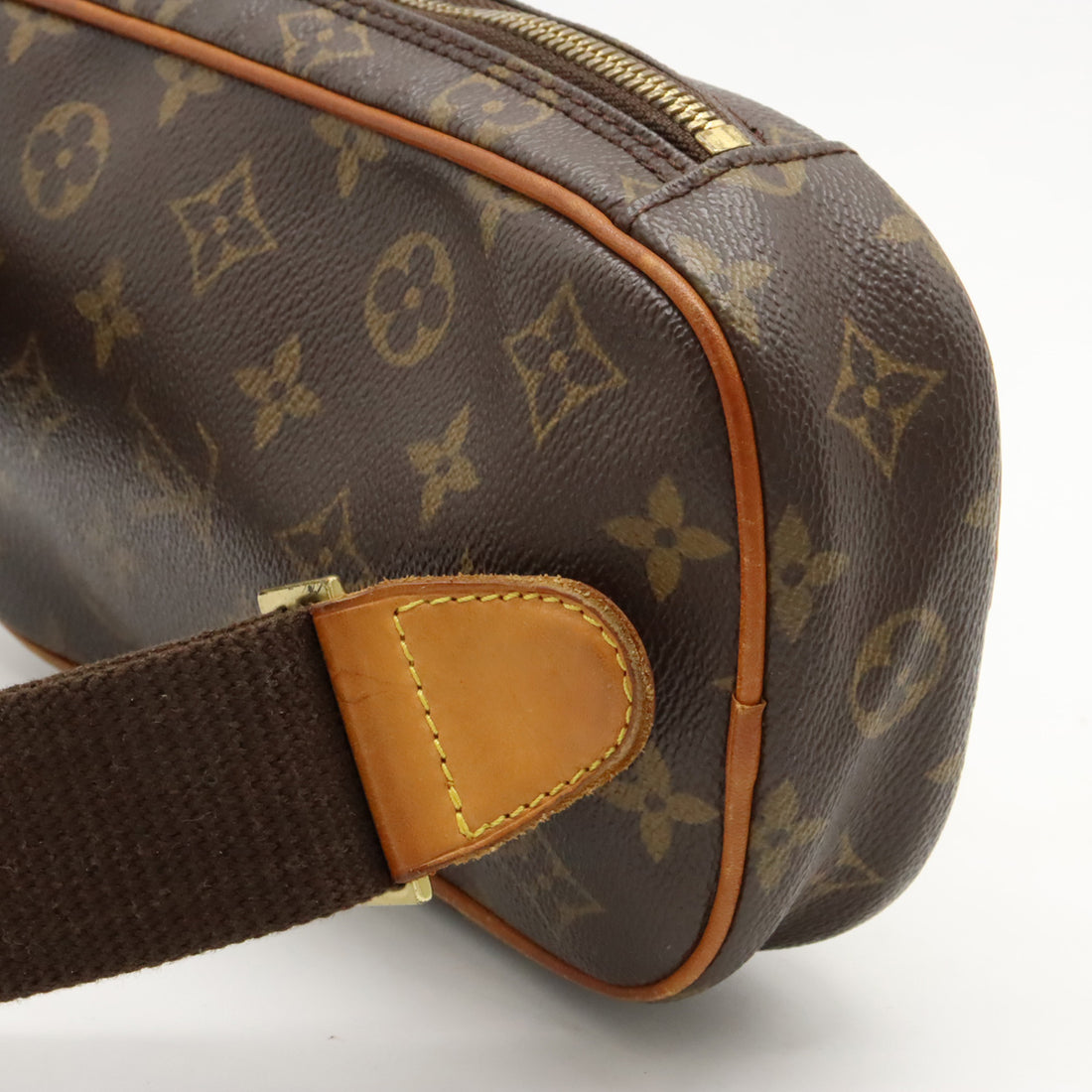 Louis Vuitton Monogram Pochette Gange Body Bag M51870