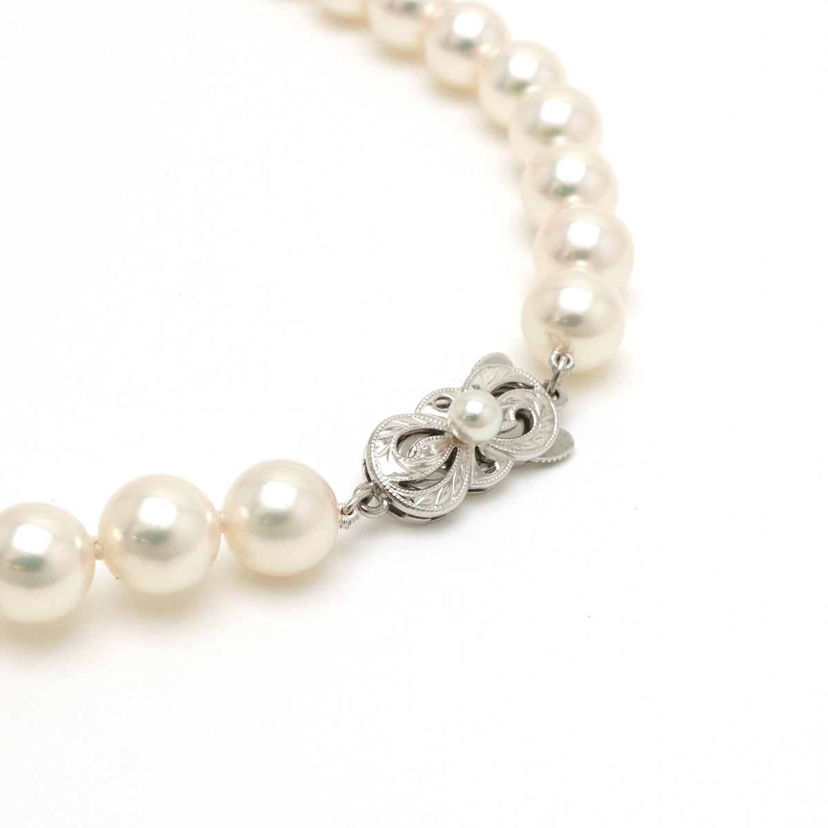 Mikimoto Pearl Necklace K18WG White Gold in Great Condition