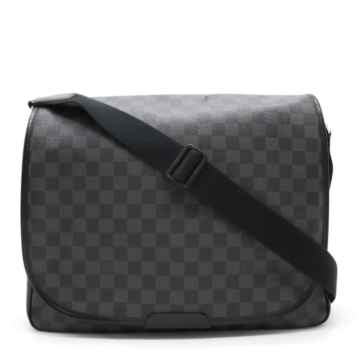 Louis Vuitton Damier Graphite Daniel GM Messenger Bag