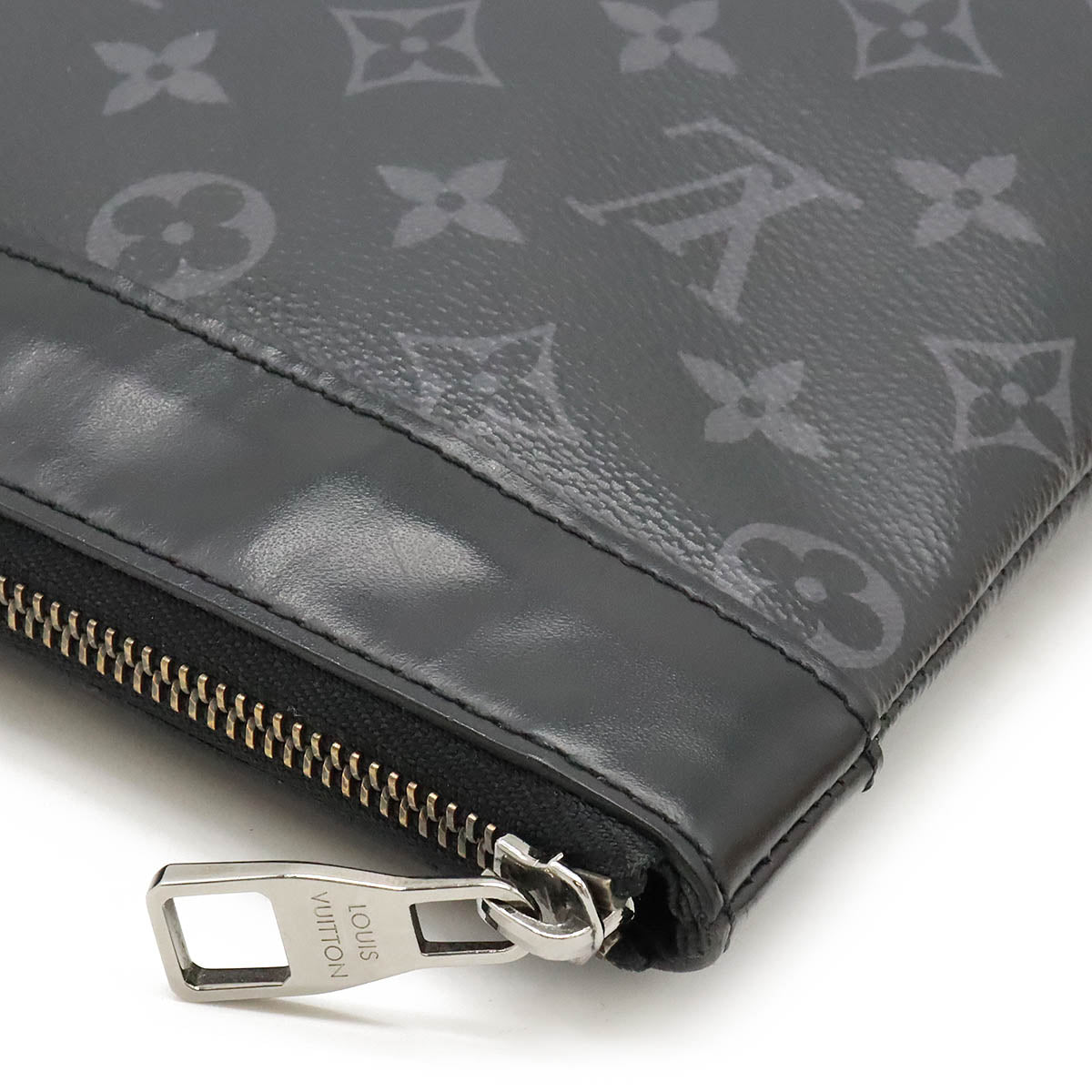 Louis Vuitton Monogram Eclipse Pochette Discovery Clutch M62291