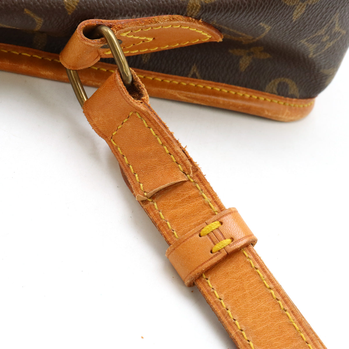 Louis Vuitton Monogram Gibeciere MM Shoulder Bag M42247