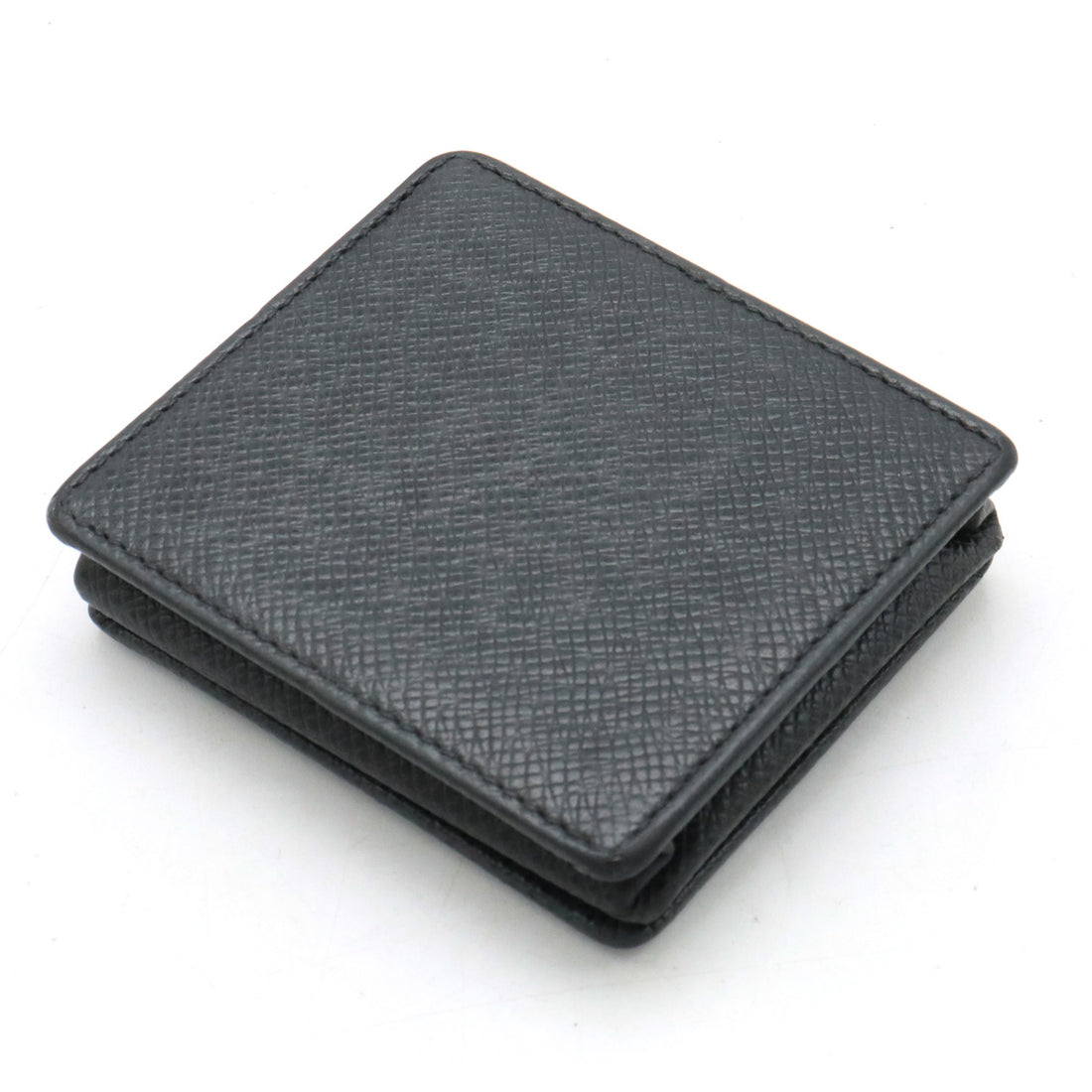 Louis Vuitton Taiga Leather Coin Case M30382