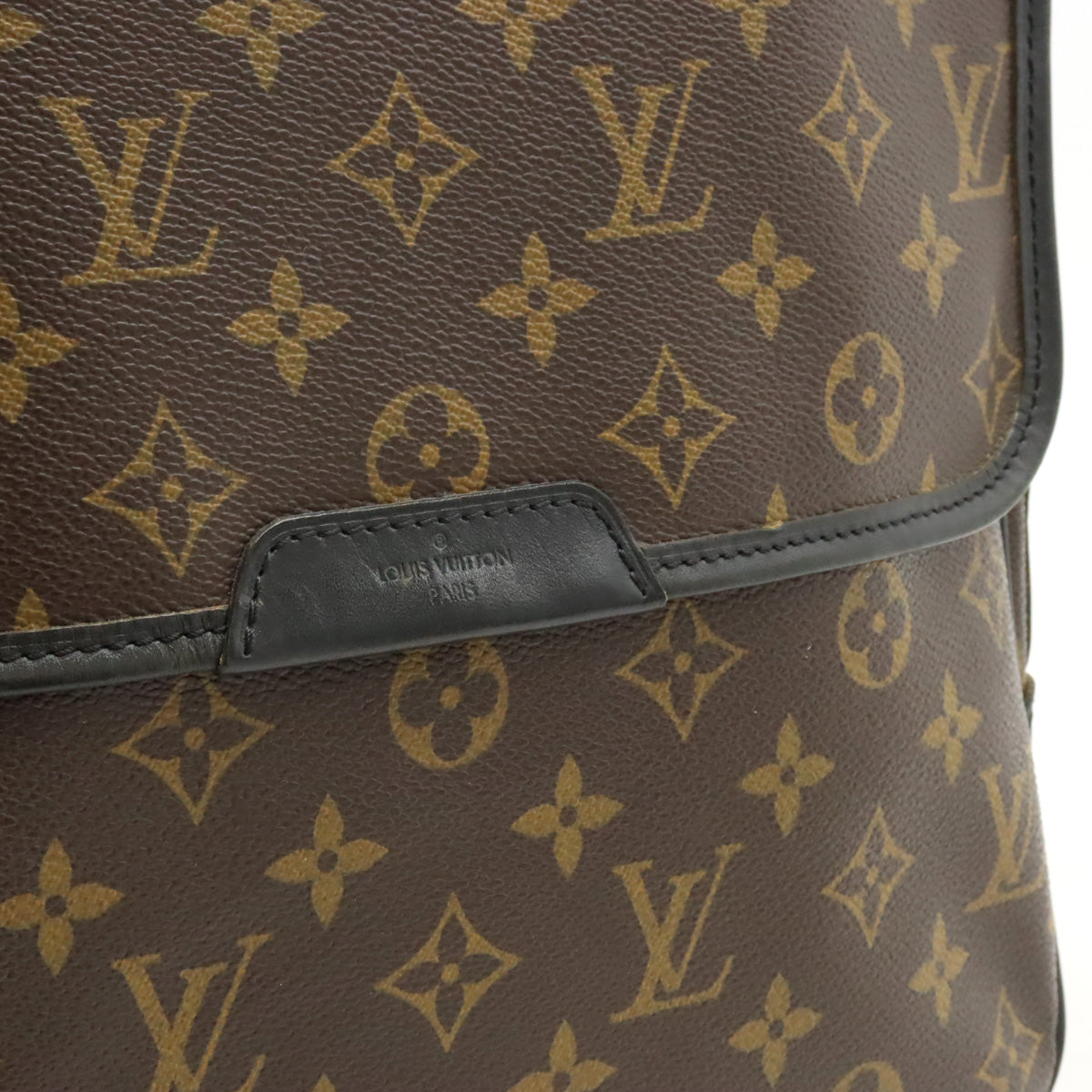 Louis Vuitton Monogram Macassar Bass MM Shoulder Messenger Bag M56715 in Very Good Condition