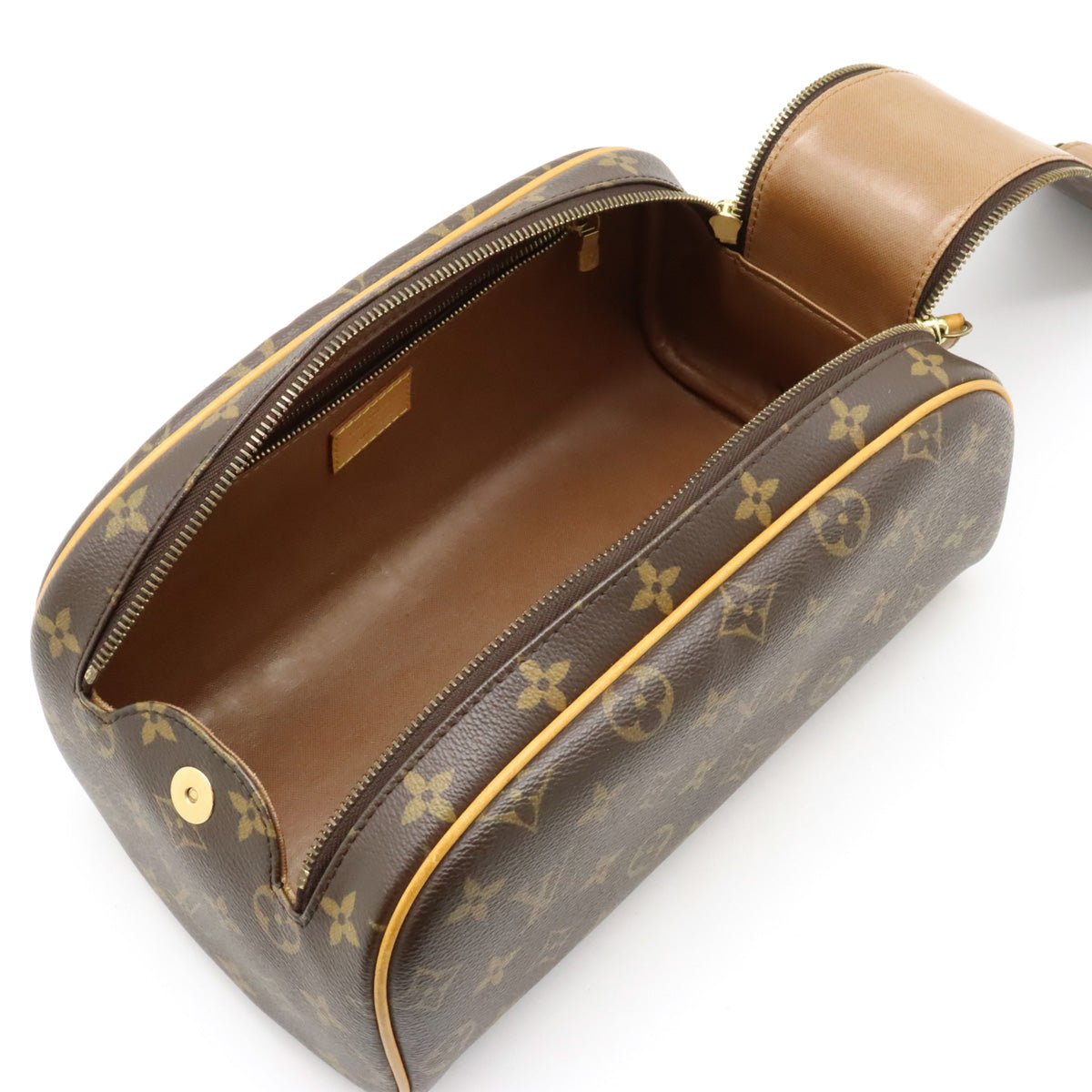 Louis Vuitton Monogram Toiletry Pouch King Size M47528 in Very Good Condition