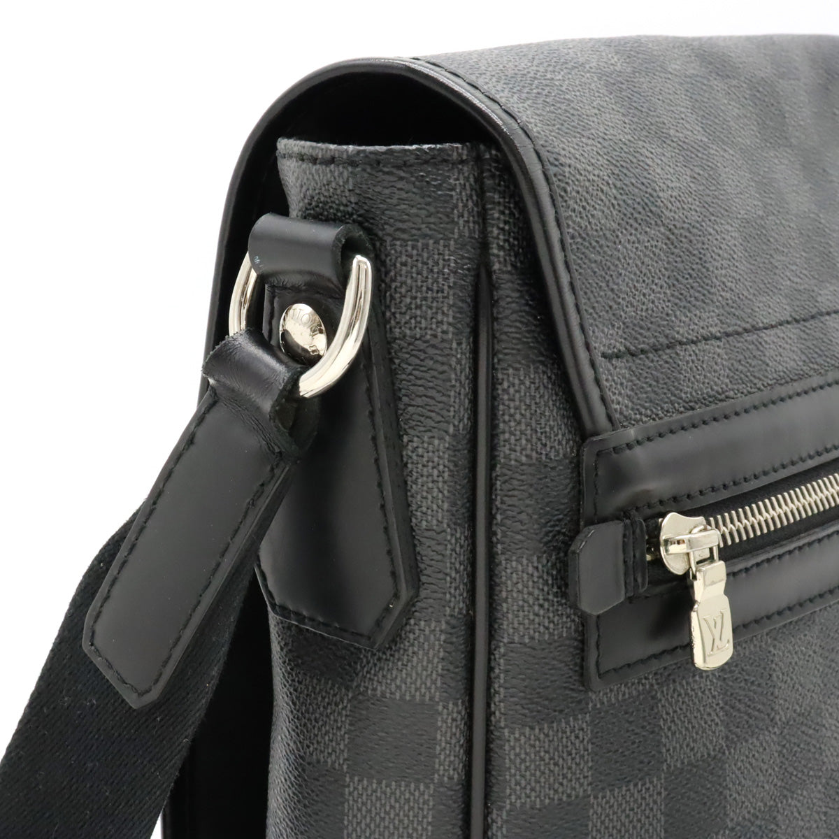 Louis Vuitton Damier Graphite Daniel MM Shoulder Bag N58029 in Good Condition