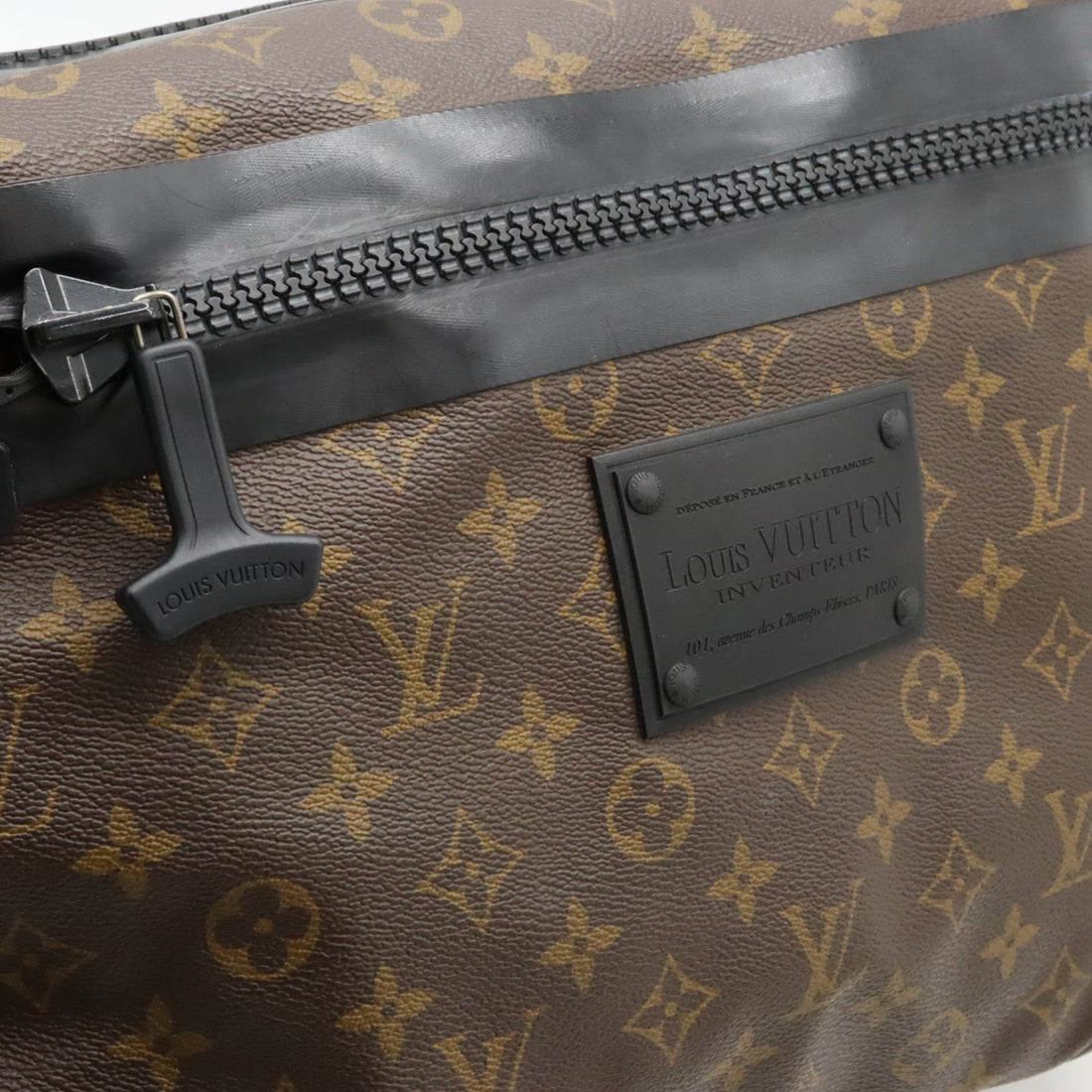 Louis Vuitton Monogram Waterproof Messenger Bag M40399