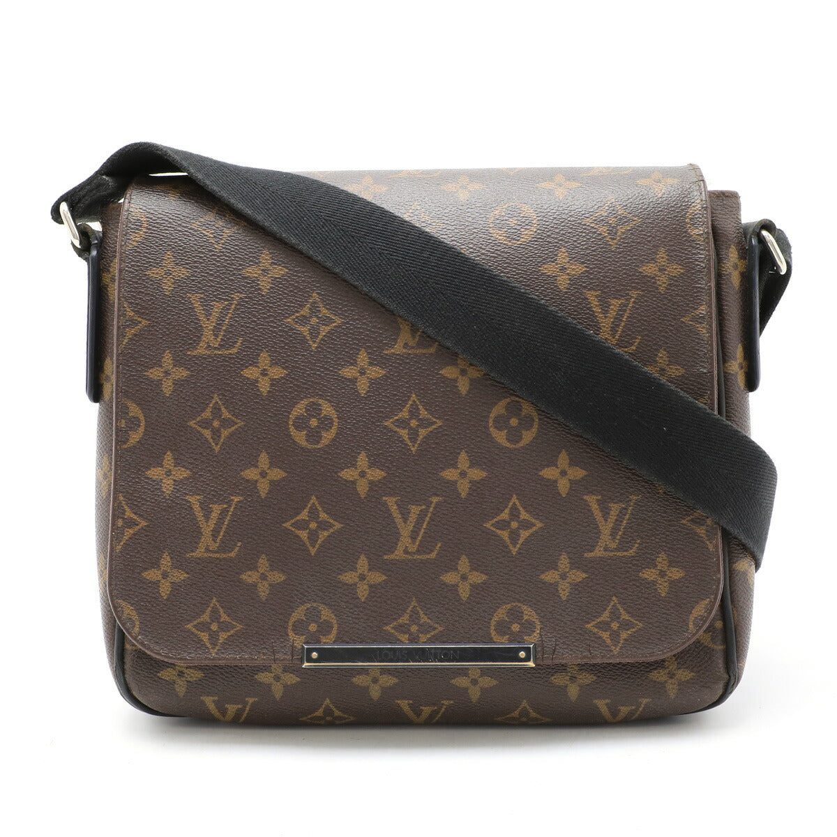 Louis Vuitton Monogram Macassar District PM Shoulder Bag M40935 in Good Condition