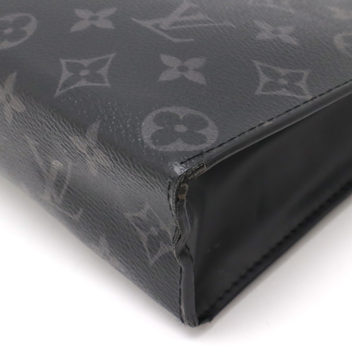 Louis Vuitton Monogram Eclipse Pochette Voyage MM Clutch M61692