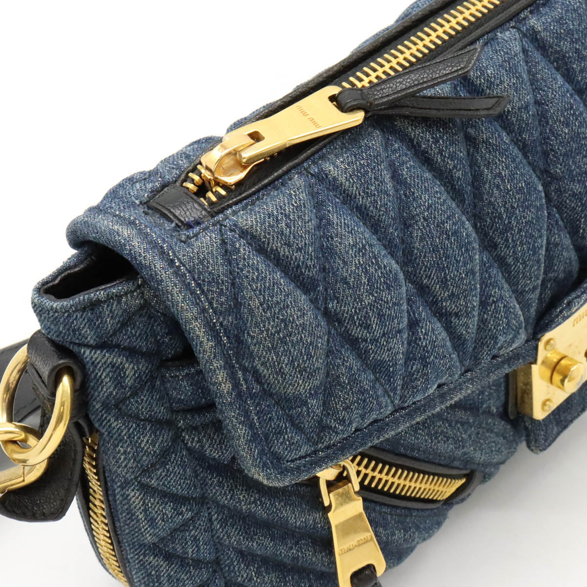 Miu Miu Denim/Leather Matelassé Shoulder Bag RR1903 in Very Good Condition