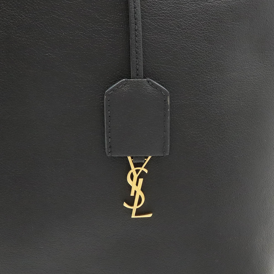 Yves Saint Laurent Leather Toy Shopping Tote Bag