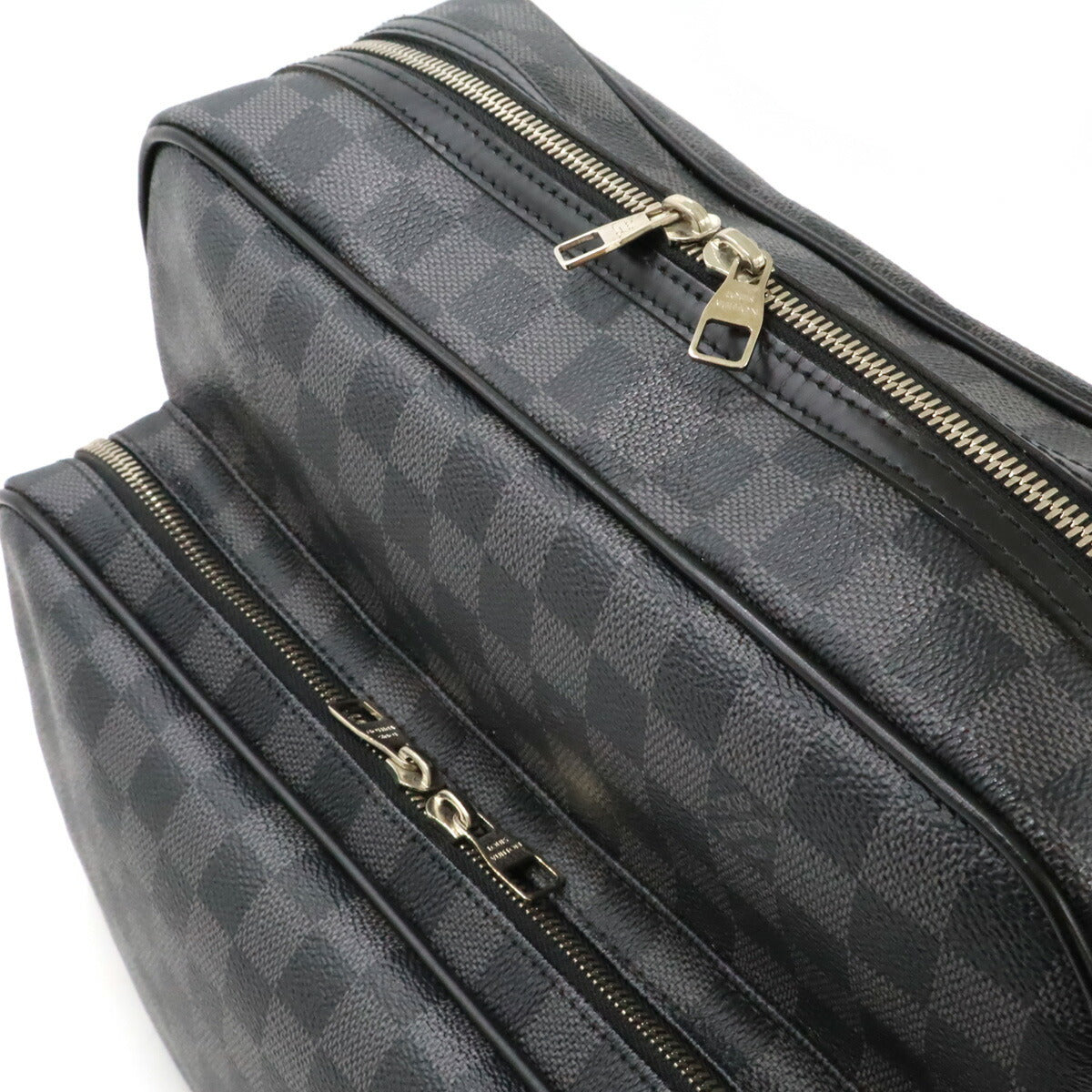 Louis Vuitton Damier Graphite Messenger Bag N45252