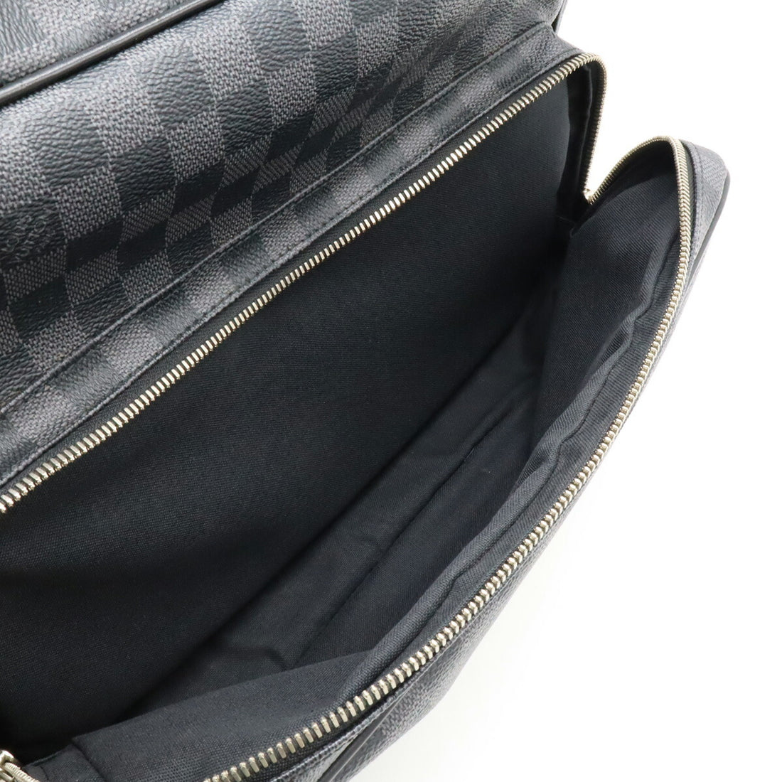 Louis Vuitton Damier Graphite Messenger Bag N45252