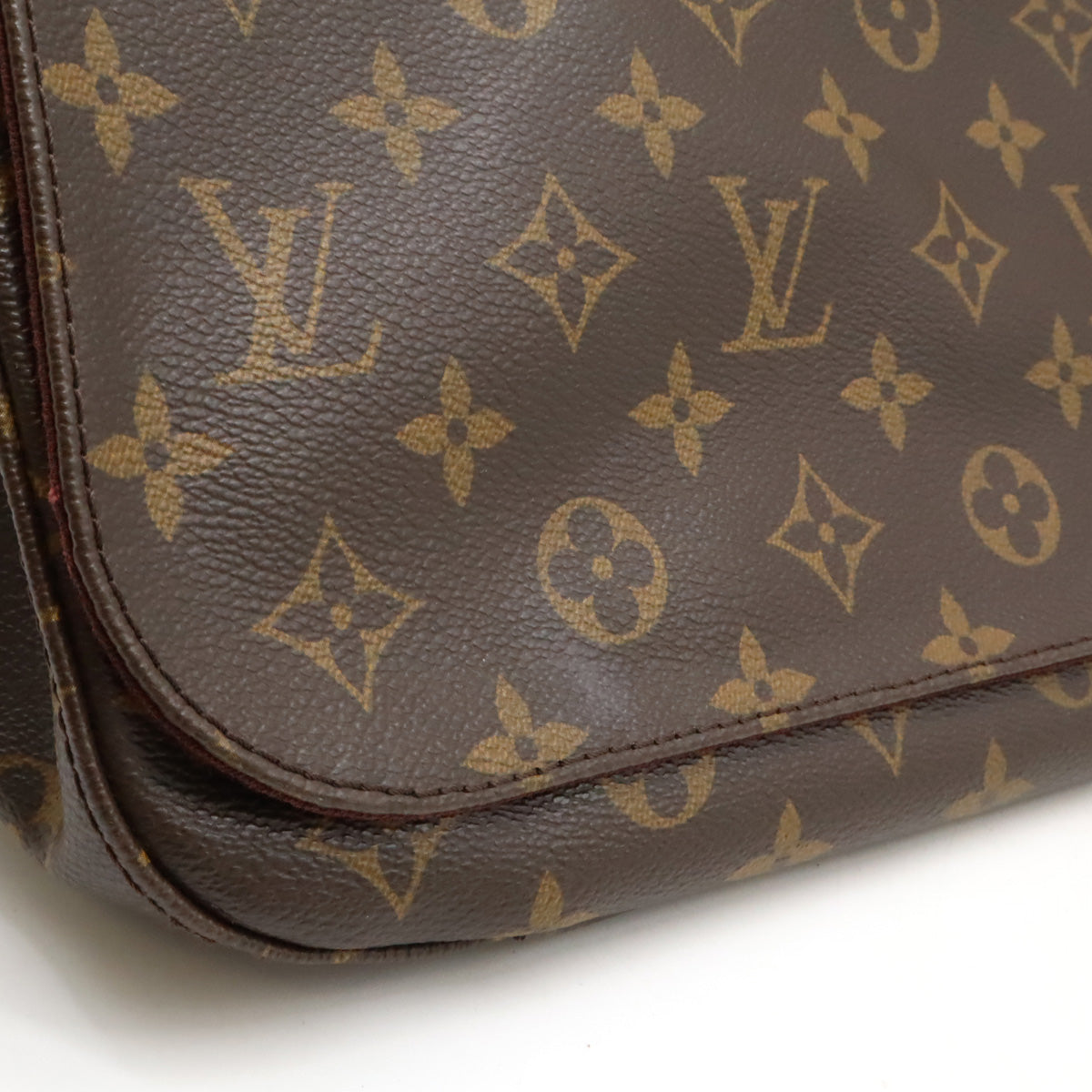 Louis Vuitton Monogram Drake Shoulder Bag M40636 in Very Good Condition