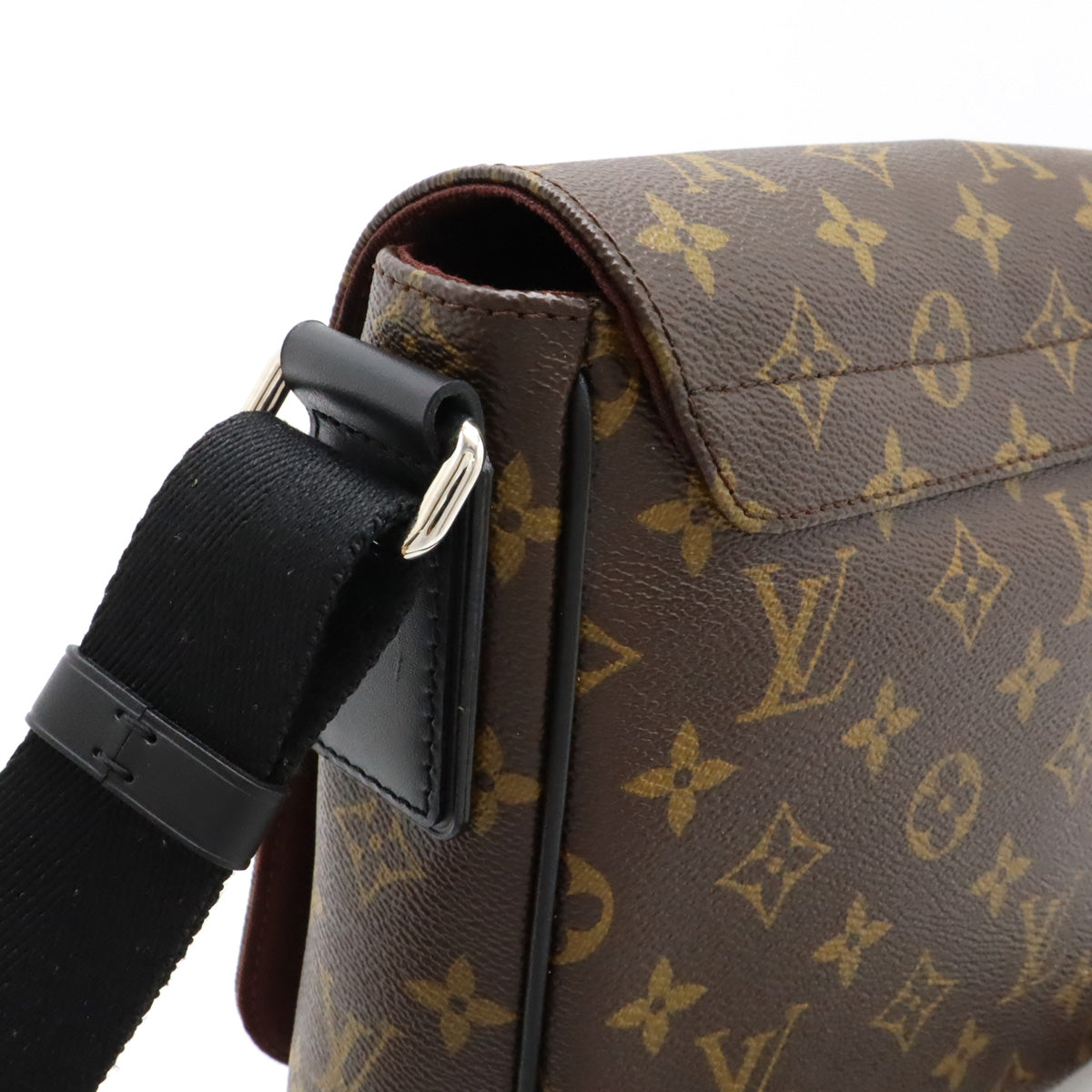 Louis Vuitton Monogram Macassar District PM Shoulder Bag M40935 in Great Condition