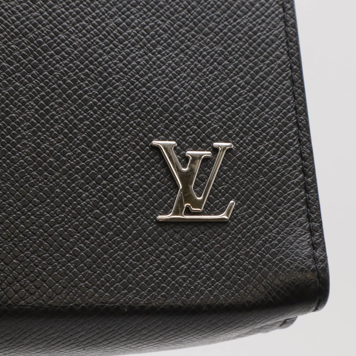 Louis Vuitton Taiga Leather Clutch Black M30450