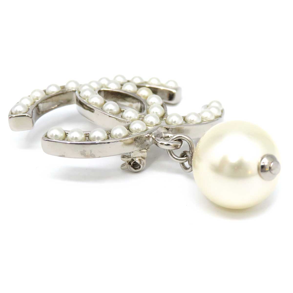 Chanel Metal Cotton Pearl Brooch