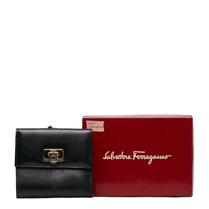 Salvatore Ferragamo Gancini Leather Trifold Wallet 220048 in Very Good Condition