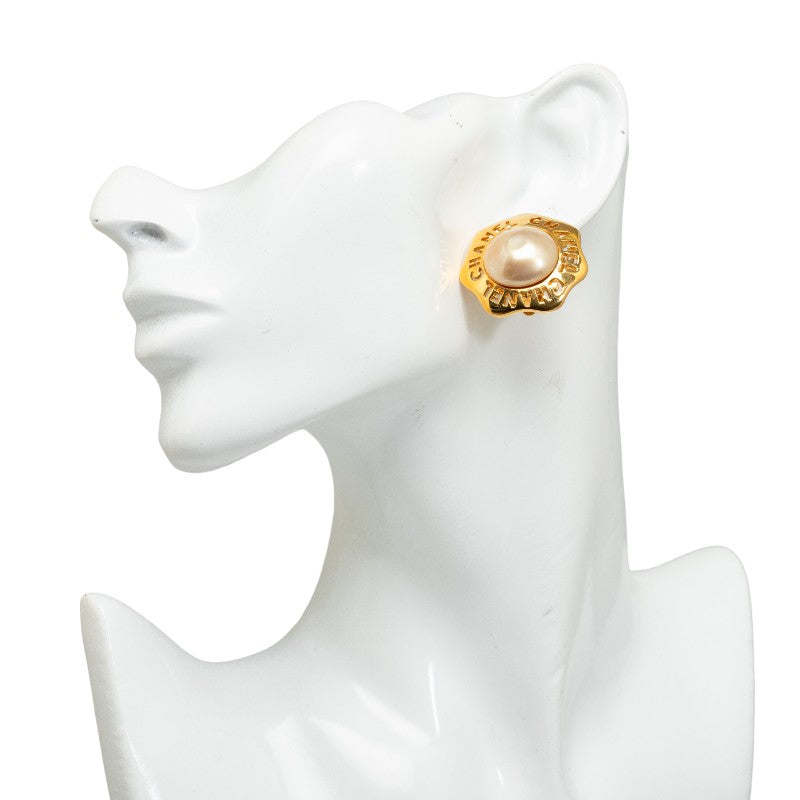 Chanel Gold White Flower Clip-On Earrings