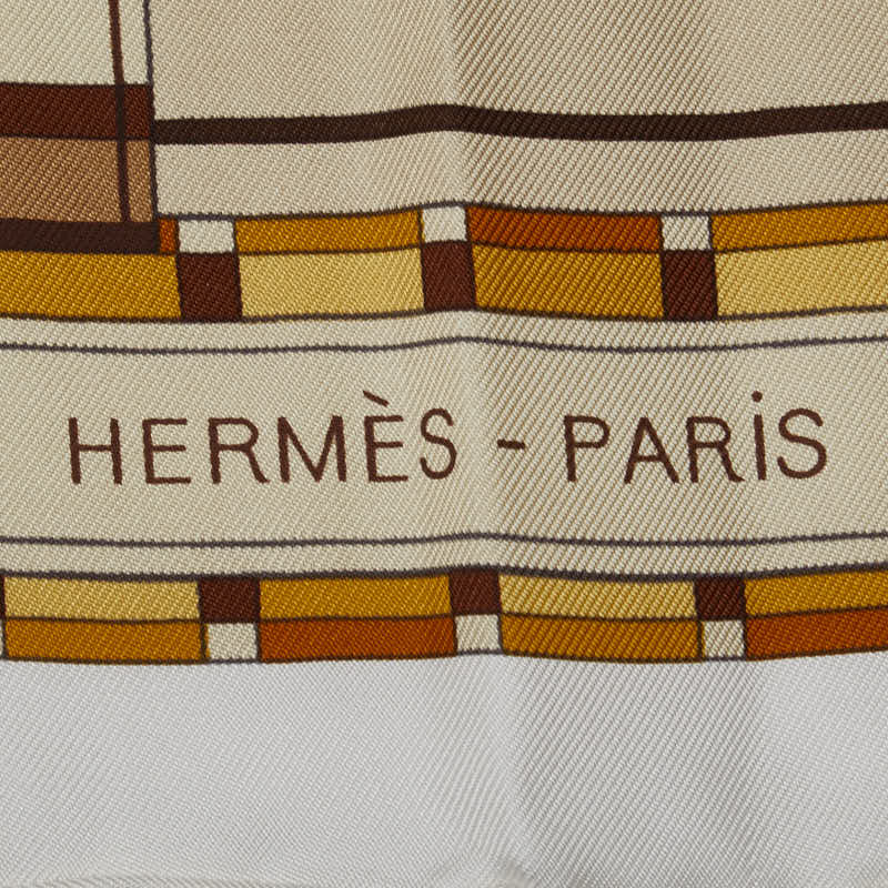 Hermes Silk K24 88cm x 89cm Carre 90 Voltes et Pirouettes Scarf in Very Good Condition