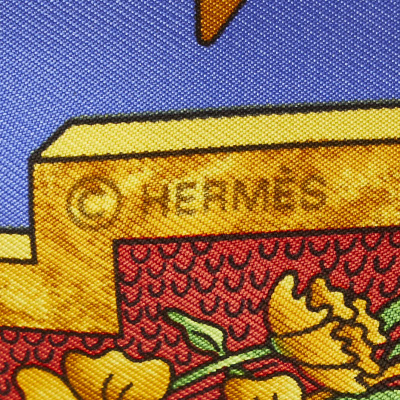 Hermes Silk 90cm x 90cm Carre 90 CARPE DIEM Scarf in Great Condition