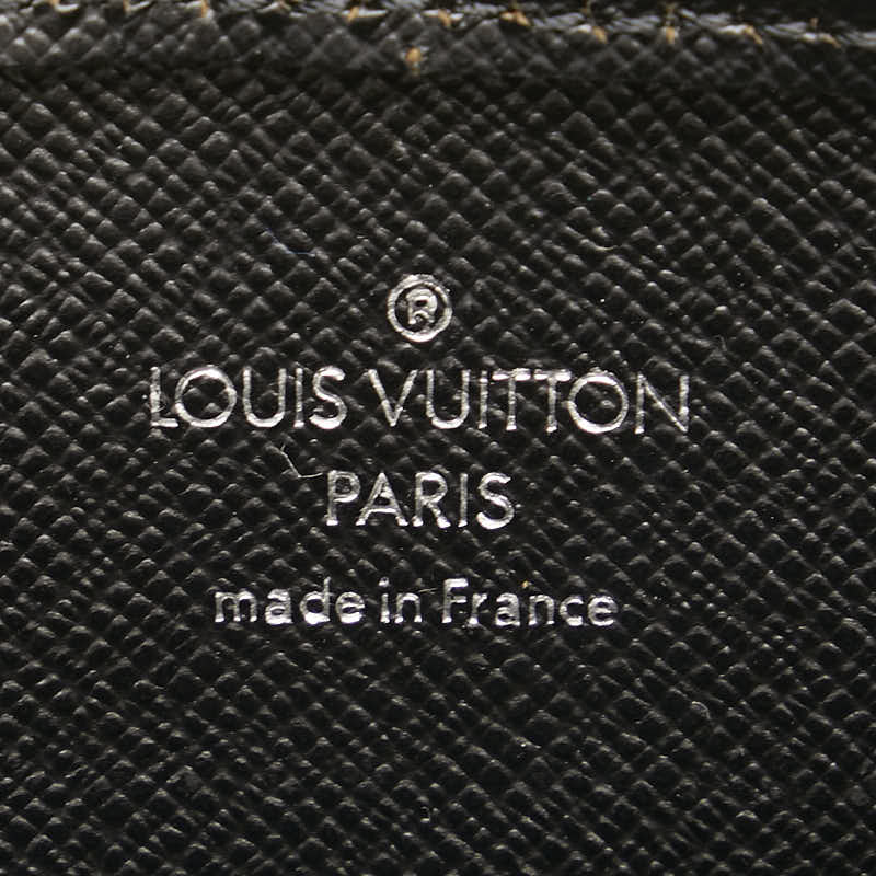 Louis Vuitton Taiga Baikal Leather Clutch Bag M30182